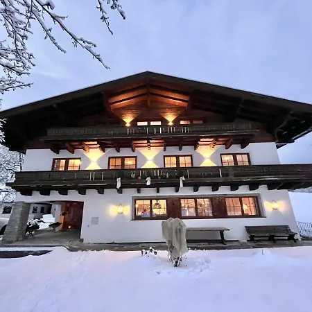 Untergrundgut Villa Leogang Exterior photo